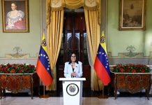 Delcy Rodríguez proyecta que el aumento salarial estará por encima del crecimiento del PIB para el año 2027